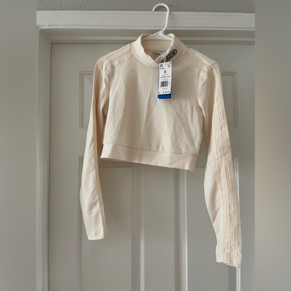 NWT Adidas Top🤍 - Picture 2 of 8